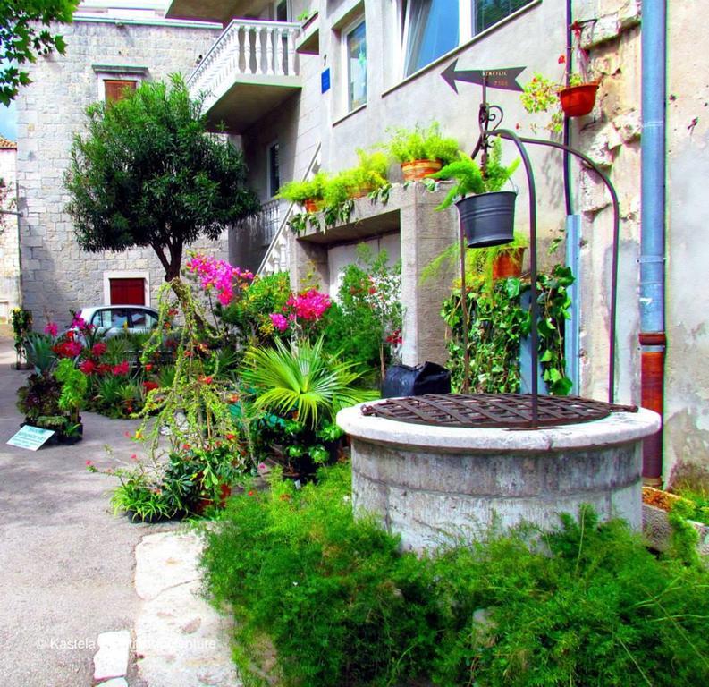 Maria Guest House Kaštela Exteriör bild