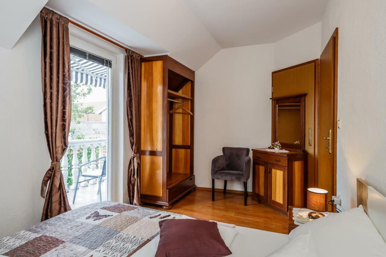 Maria Guest House Kaštela Exteriör bild